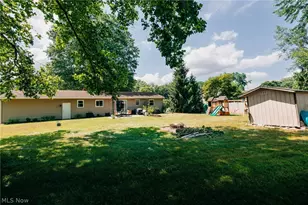 8666 Morning View Ave NW, Clinton, OH 44216 - Photo 40