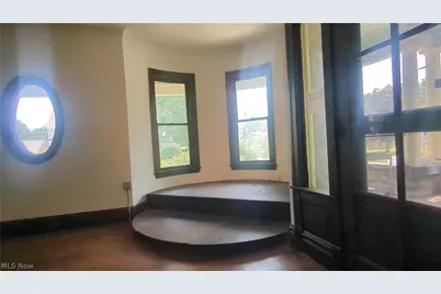 204 Broadway Avenue, Youngstown, OH 44504 - Photo 12
