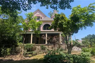204 Broadway Ave, Youngstown, OH 44504 - Photo 2