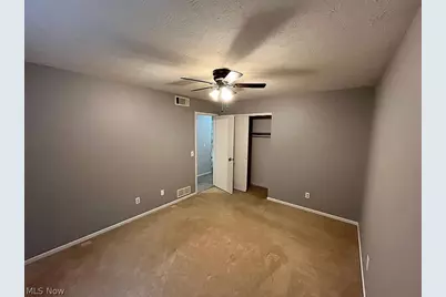 1077 Sutherland Avenue, Akron, OH 44314 - Photo 16