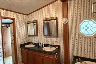 310 Poplar St, Newcomerstown, OH 43832 - Photo 10