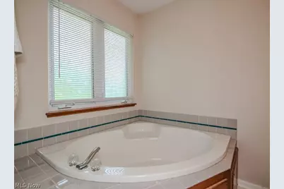 104 Charter Drive, Northfield Center, OH 44067 - Photo 32