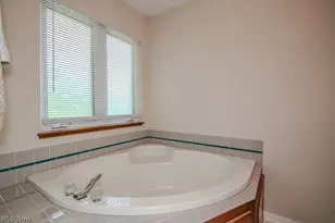 104 Charter Dr, Northfield Center, OH 44067 - Photo 32
