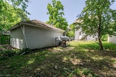 190 E Archwood Avenue, Akron, OH 44301 - Photo 24