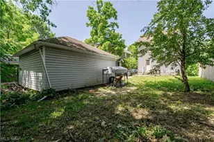 190 E Archwood Ave, Akron, OH 44301 - Photo 24