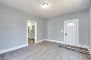 327 Schrock Pl SW, Massillon, OH 44647 - Photo 8