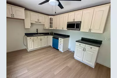 2536 Chestnut Street, Steubenville, OH 43952 - Photo 8