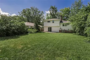 63 Shawondassee Dr, Timberlake, OH 44095 - Photo 32