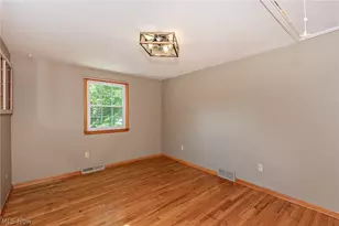63 Shawondassee Dr, Timberlake, OH 44095 - Photo 24