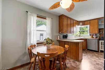 224 Ertle Avenue NE, Massillon, OH 44646 - Photo 6