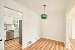 2497 21st St, Cuyahoga Falls, OH 44223 - Photo 8