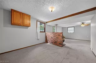 90 Meadowridge Dr, Geneva, OH 44041 - Photo 24