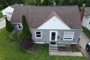 1703 E 300th St, Wickliffe, OH 44092 - Photo 4