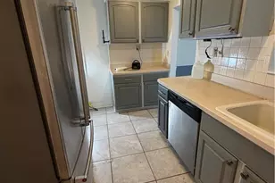 1703 E 300th St, Wickliffe, OH 44092 - Photo 6