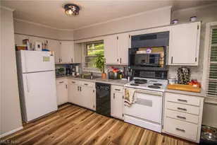 820 Mariann Dr, Martins Ferry, OH 43935 - Photo 6