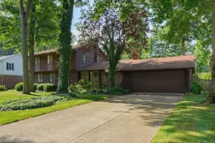 9110 Idlewood Dr, Mentor, OH 44060 - Photo 2