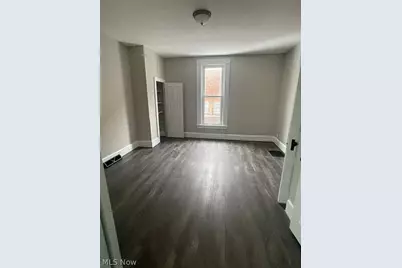 1006 Gaston Avenue, Cambridge, OH 43725 - Photo 12