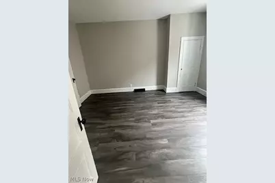 1006 Gaston Avenue, Cambridge, OH 43725 - Photo 6
