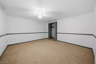 3064 Townsend St NW, Uniontown, OH 44685 - Photo 32
