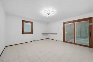 3064 Townsend St NW, Uniontown, OH 44685 - Photo 18