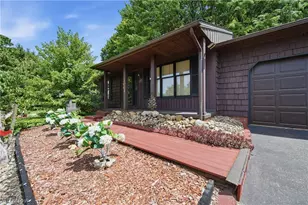 3064 Townsend St NW, Uniontown, OH 44685 - Photo 46