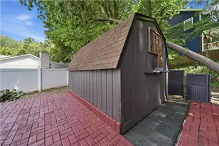 3064 Townsend St NW, Uniontown, OH 44685 - Photo 40