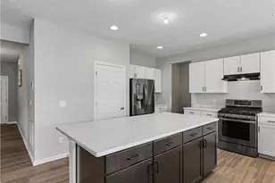 37379 Hunter Lake Dr, North Ridgeville, OH 44039 - Photo 6