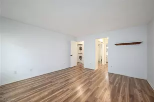 654 Meredith Ln, Cuyahoga Falls, OH 44223 - Photo 18