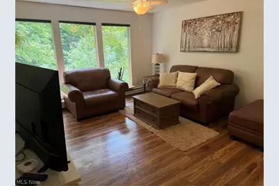 654 Meredith Lane, Cuyahoga Falls, OH 44223 - Photo 8