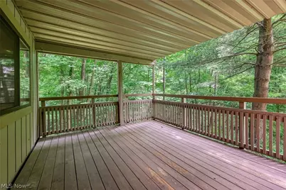 654 Meredith Lane, Cuyahoga Falls, OH 44223 - Photo 28