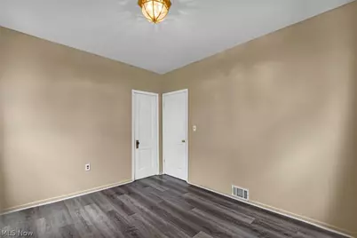 8802 Denison Avenue, Loveland, OH 44102 - Photo 38