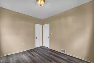 8802 Denison Ave, Loveland, OH 44102 - Photo 38