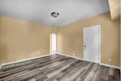 8802 Denison Avenue, Loveland, OH 44102 - Photo 12