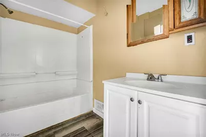 8802 Denison Avenue, Loveland, OH 44102 - Photo 44