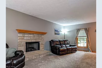 11314 Radburne Avenue NW, Uniontown, OH 44685 - Photo 6
