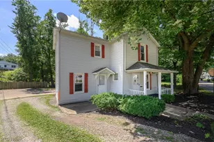 1718 Ferndale Rd NW, Canton, OH 44709 - Photo 2