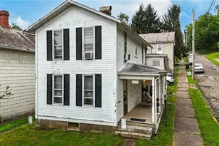813 Warren St, Marietta, OH 45750 - Photo 1