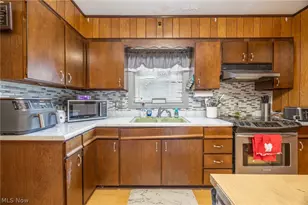 813 Warren St, Marietta, OH 45750 - Photo 8