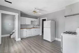 912 Starkweather Ave, Loveland, OH 44113 - Photo 10