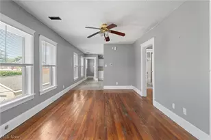 912 Starkweather Ave, Loveland, OH 44113 - Photo 8