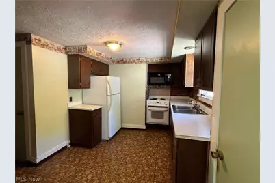 1016 Mechanicsville Road, Geneva, OH 44041 - Photo 2