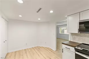 1028 Hampton Ridge Dr, Akron, OH 44313 - Photo 12