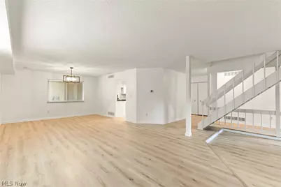 1028 Hampton Ridge Drive, Akron, OH 44313 - Photo 6
