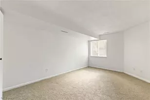 1028 Hampton Ridge Dr, Akron, OH 44313 - Photo 18