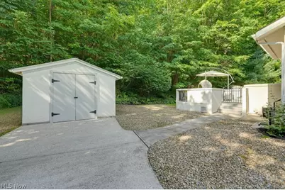 2596 Dodd Road, Willoughby Hills, OH 44094 - Photo 42