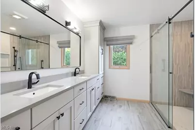 2596 Dodd Road, Willoughby Hills, OH 44094 - Photo 20