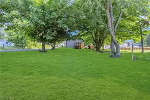 716 W Clark St, East Palestine, OH 44413 - Photo 2