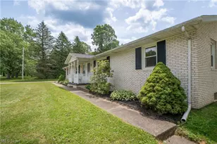 3090-3092 Brumbaugh Street NW, North Canton, OH 44720 - Photo 2
