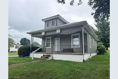 830 Larzelere Avenue, Zanesville, OH 43701 - Photo 2