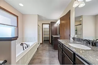 3788 Deerfield Avenue NW, North Lawrence, OH 44666 - Photo 26